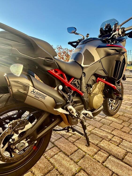 Ducati Multistrada V4 S Grand Tour (2024) (2)