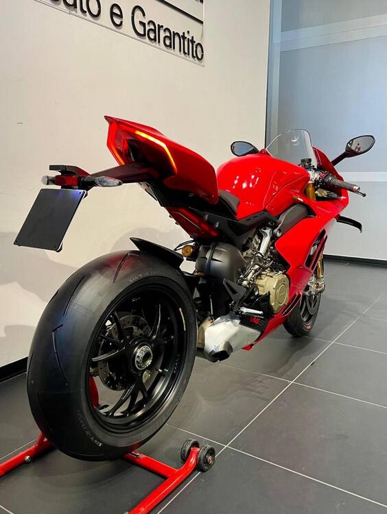 Ducati Panigale V4 S (2022 - 24) (4)