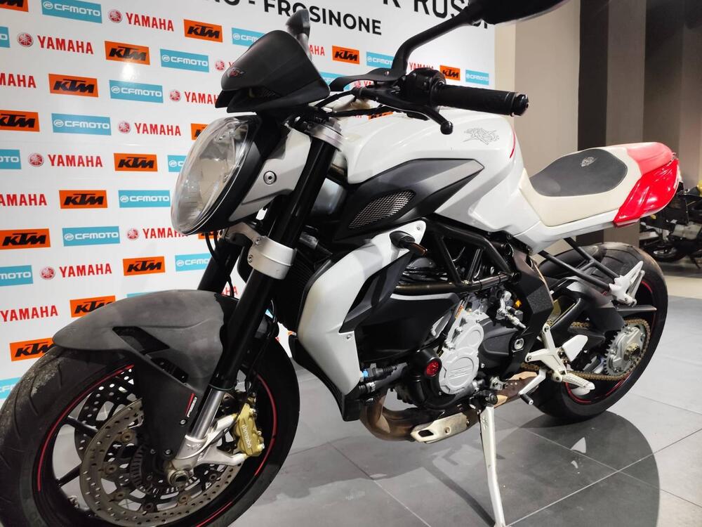 MV Agusta Brutale 800 (2012 - 15) (2)