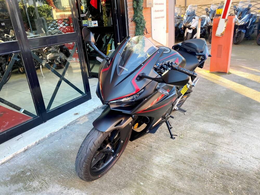 Honda CBR 500 R (2021) (4)