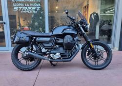 Moto Guzzi V7 III Stone (2017 - 20) usata