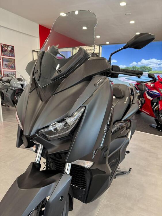 Yamaha X-Max 300 Iron Max (2019 - 20) (2)