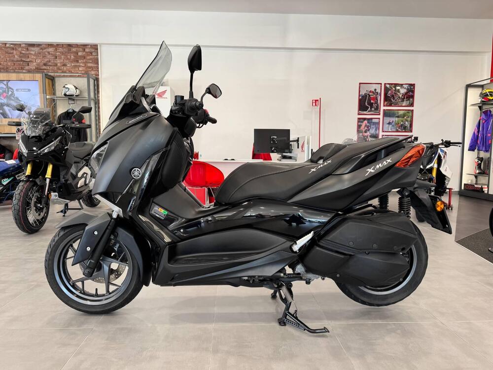 Yamaha X-Max 300 Iron Max (2019 - 20) (3)