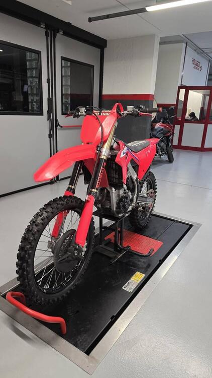 Honda CRF 450 R (2022) (3)