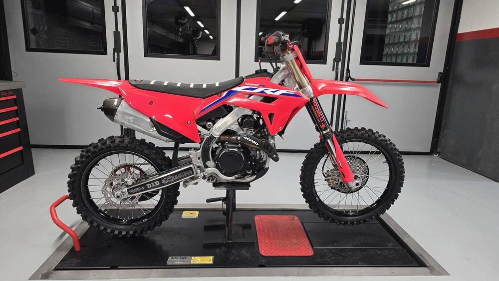 Honda CRF 450 R (2022) (2)