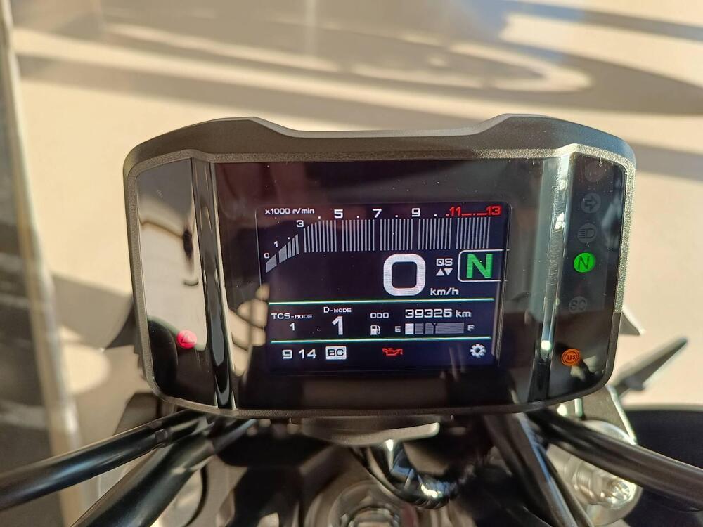 Yamaha MT-09 (2021 - 23) (4)