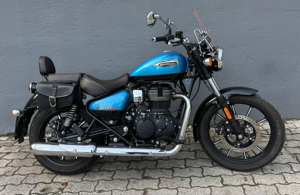 Royal Enfield Meteor 350 Supernova (2021 - 25) (5)