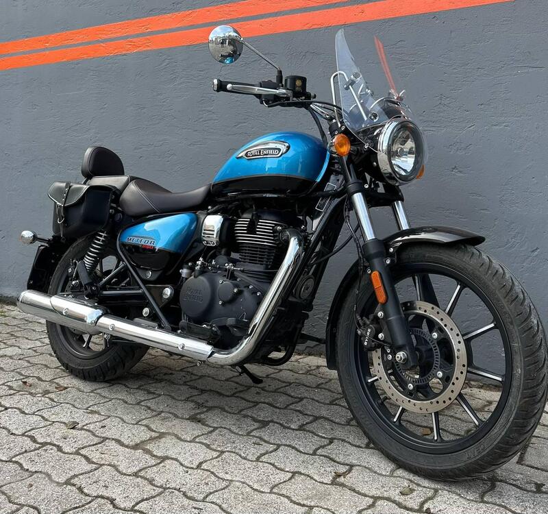 Royal Enfield Meteor 350 Supernova (2021 - 25) (3)