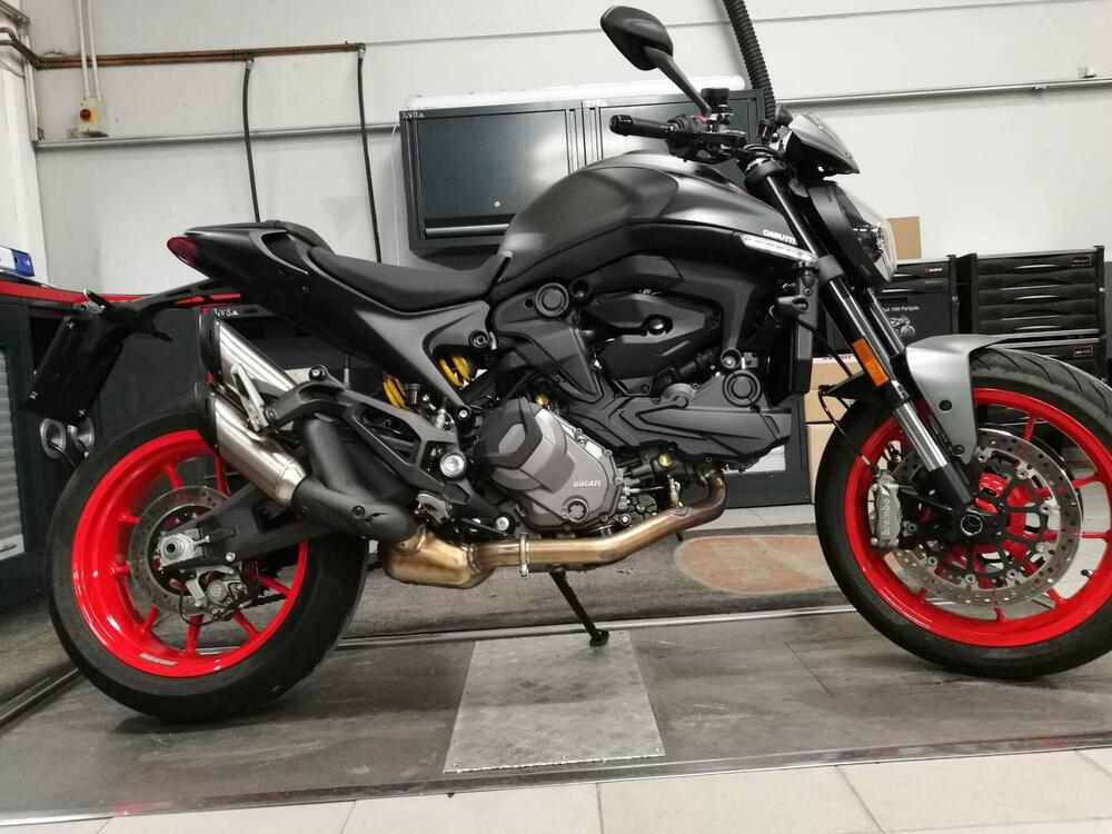 Ducati Monster 937 + (2021 - 24) (2)