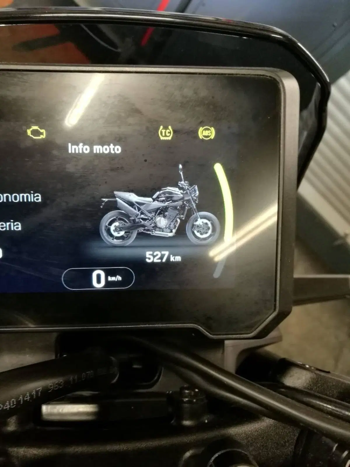 Husqvarna Svartpilen 801 (2024 - 26) (4)