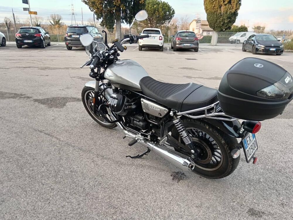 Moto Guzzi V9 Roamer (2021 - 24) (3)