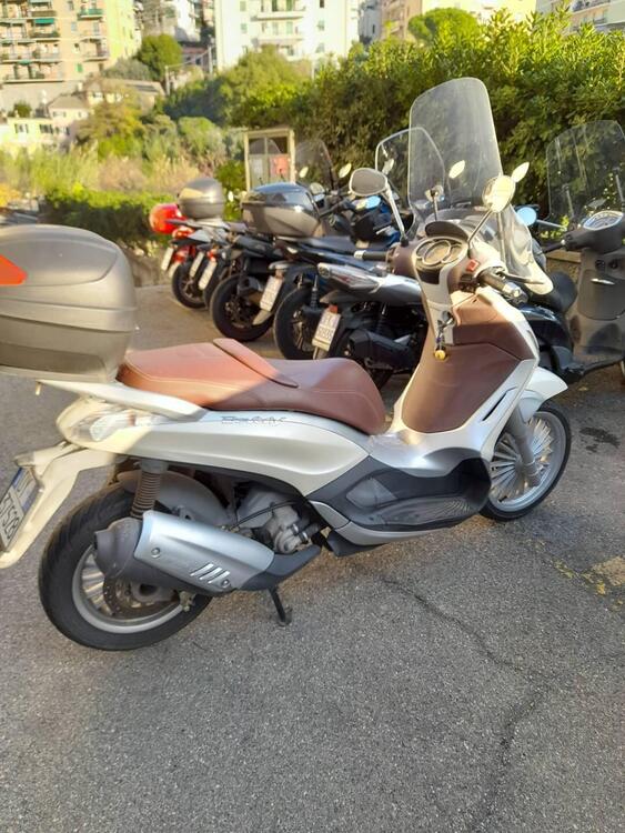 Piaggio Beverly 300 i.e. (2010 - 16)