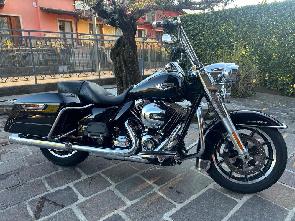 Harley-Davidson 1690 Road King (2013 - 16) - FLHR (2)