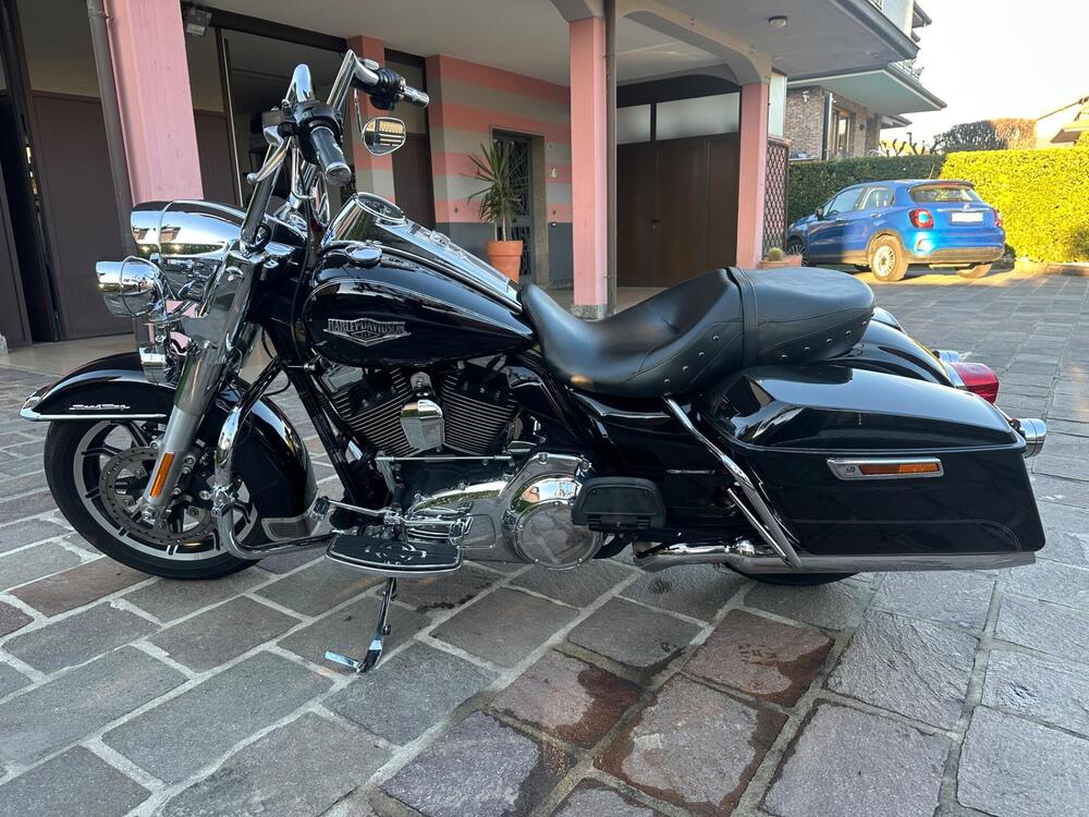 Harley-Davidson 1690 Road King (2013 - 16) - FLHR (3)