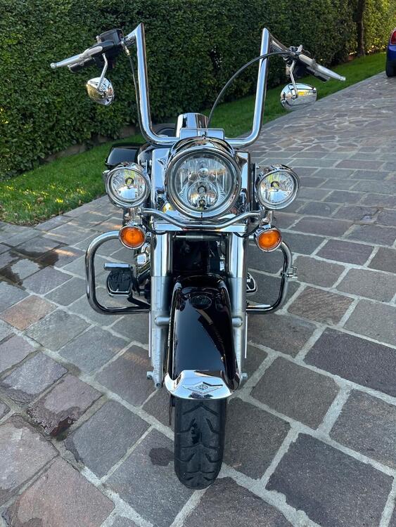 Harley-Davidson 1690 Road King (2013 - 16) - FLHR (4)