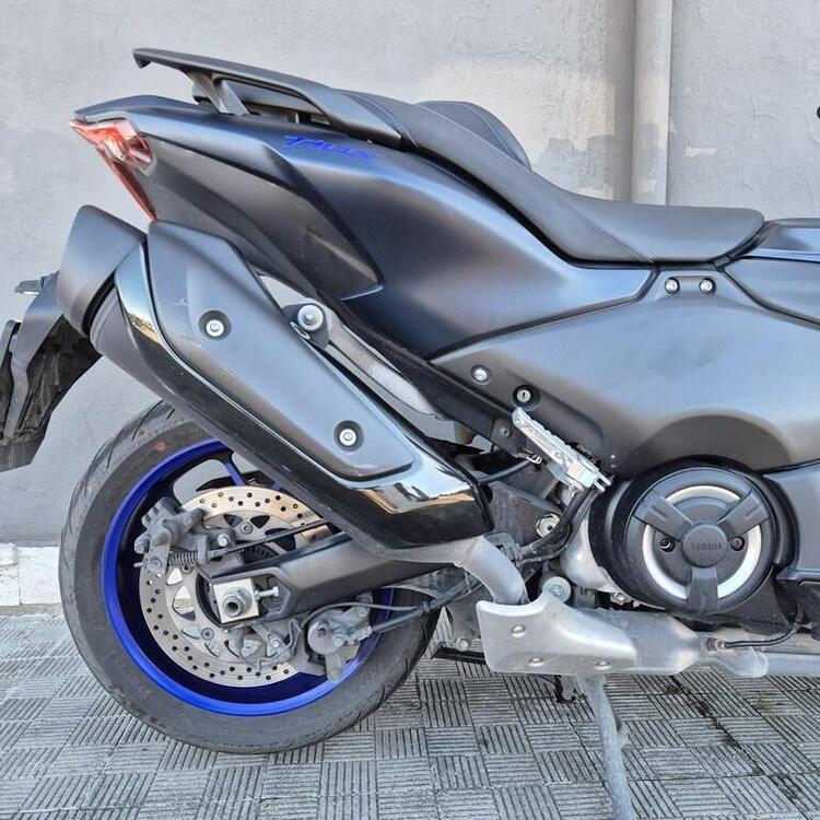 Yamaha T-Max 560 (2022 - 24) (2)