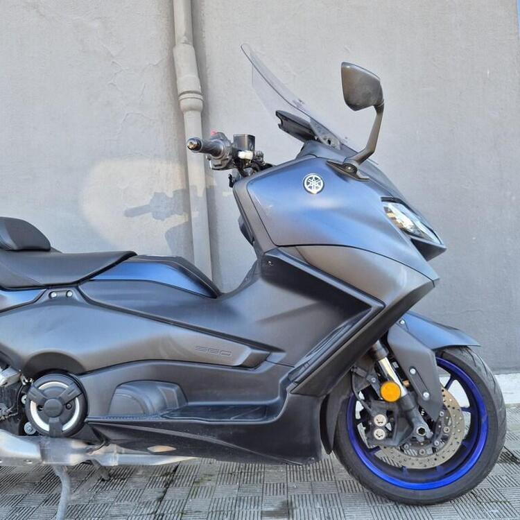 Yamaha T-Max 560 (2022 - 24) (3)