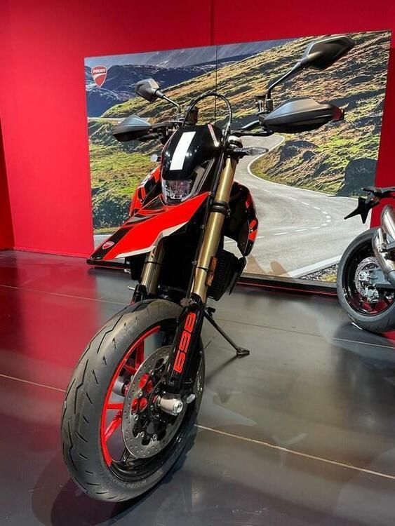 Ducati Hypermotard 698 Mono RVE (2024 - 25) (2)