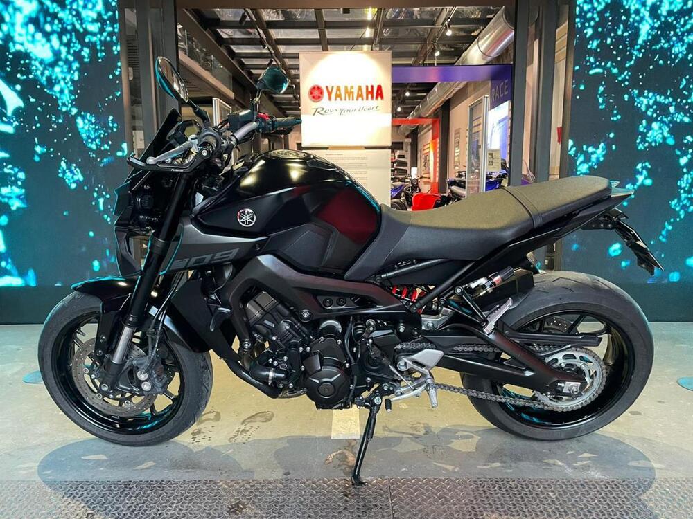 Yamaha MT-09 (2017 - 20) (4)