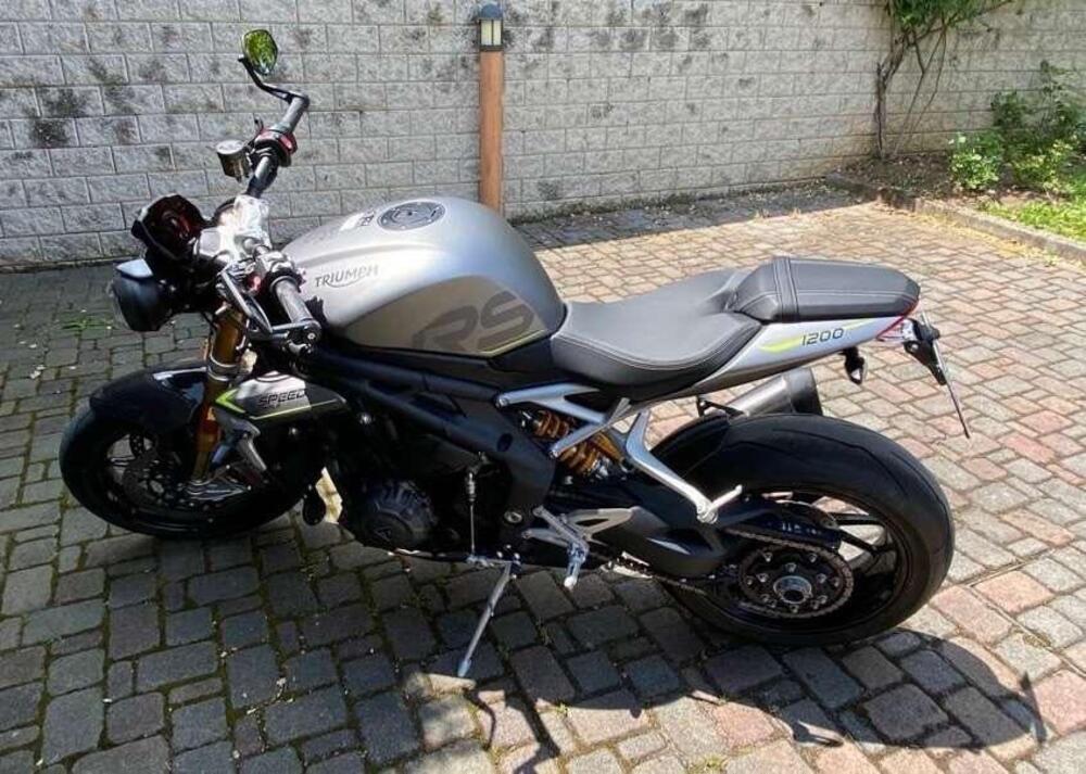 Triumph Speed Triple 1200 RS (2021 - 24) (4)