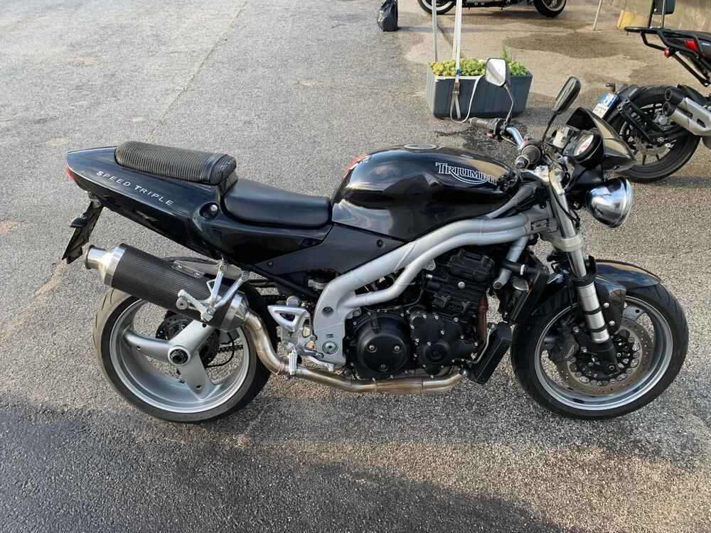 Triumph Speed Triple 955 (2002 - 04)