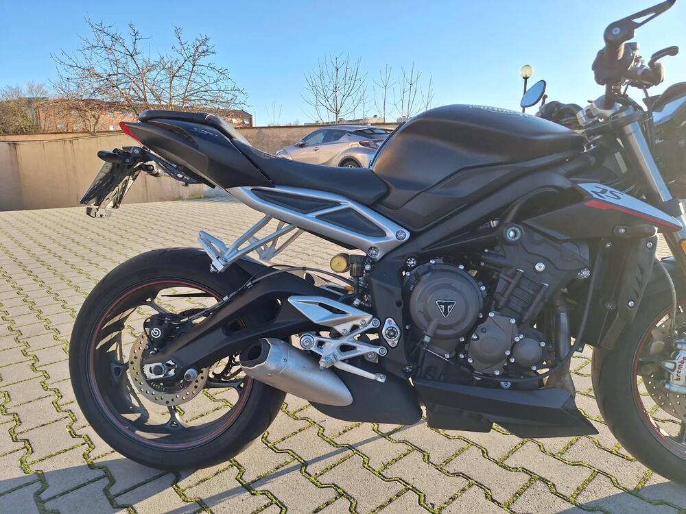 Triumph Street Triple RS (2017 - 19) (2)