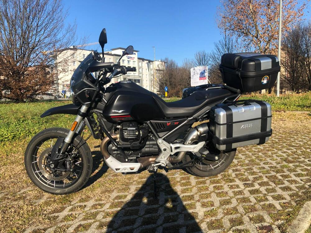 Moto Guzzi V85 TT (2021 - 23) (2)