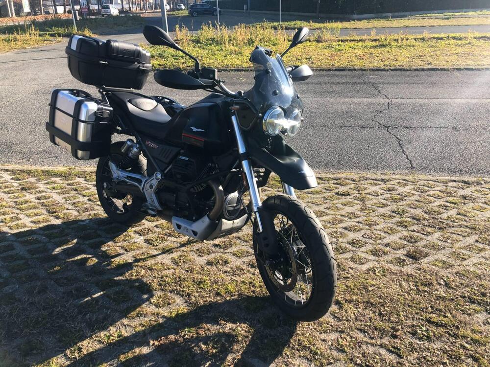 Moto Guzzi V85 TT (2021 - 23) (3)