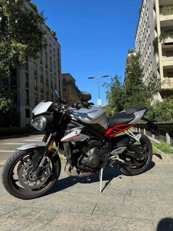 Triumph Street Triple R (2017 - 20) (5)