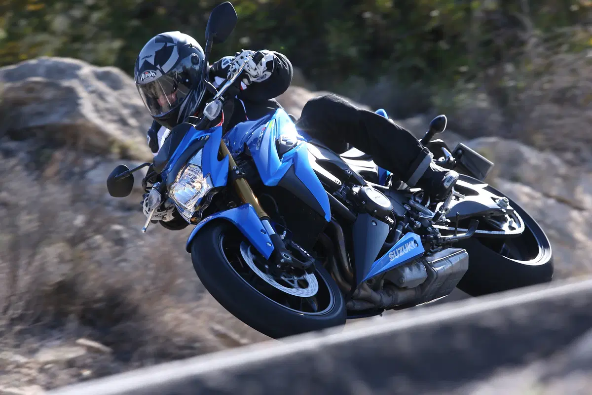 Suzuki GSX-S1000 (6)
