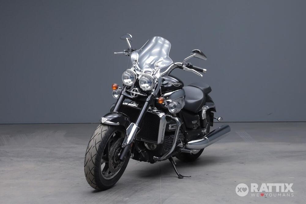 Triumph Rocket 3 Classic (2006 - 11) (2)