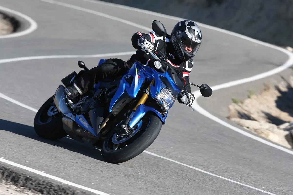 Suzuki GSX-S1000 (10)
