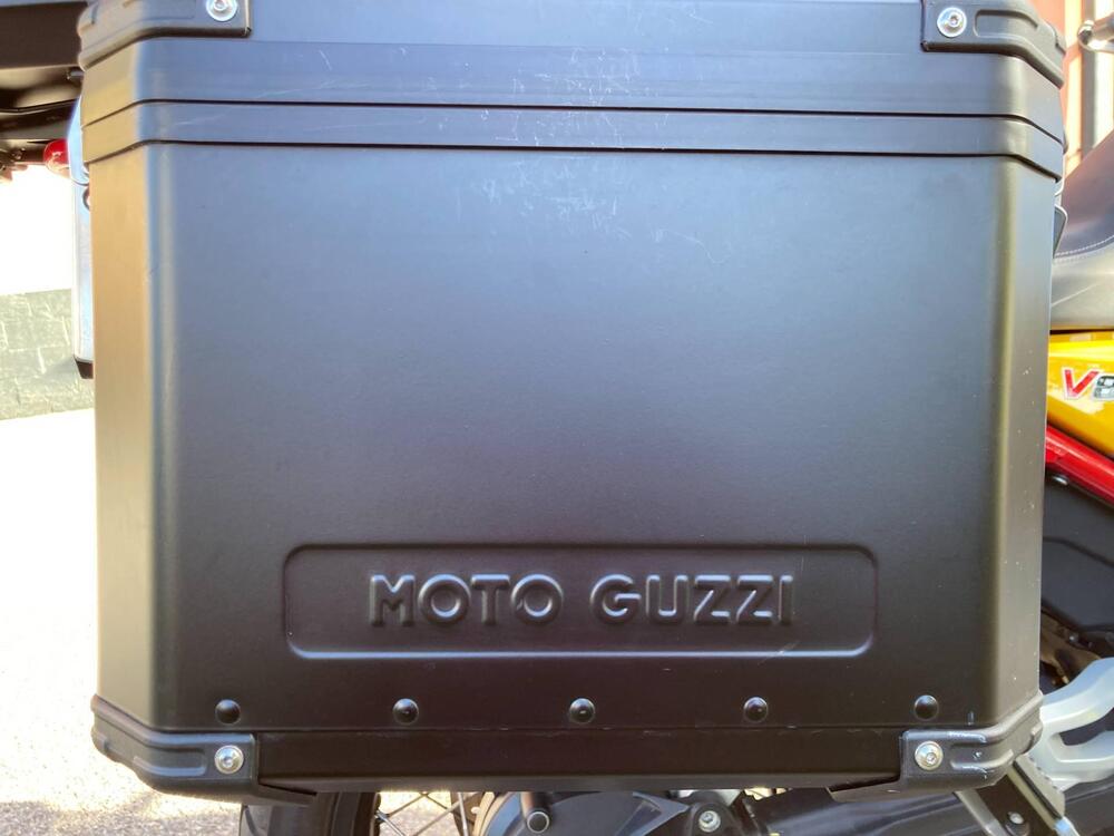 Moto Guzzi V85 TT Evocative Graphics (2019 - 20) (4)