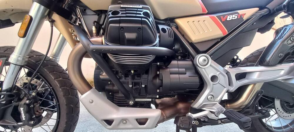 Moto Guzzi V85 TT Travel (2021 - 23) (5)