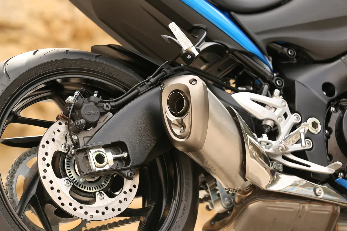 Suzuki GSX-S1000 (23)