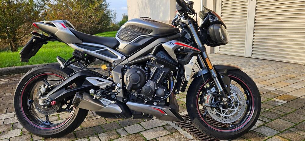 Triumph Street Triple RS (2020 - 22) (2)