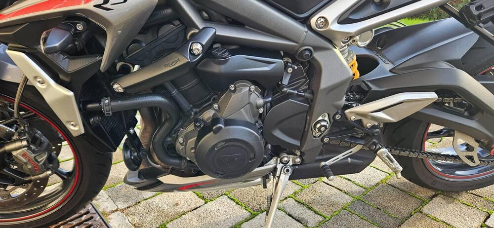 Triumph Street Triple RS (2020 - 22) (4)