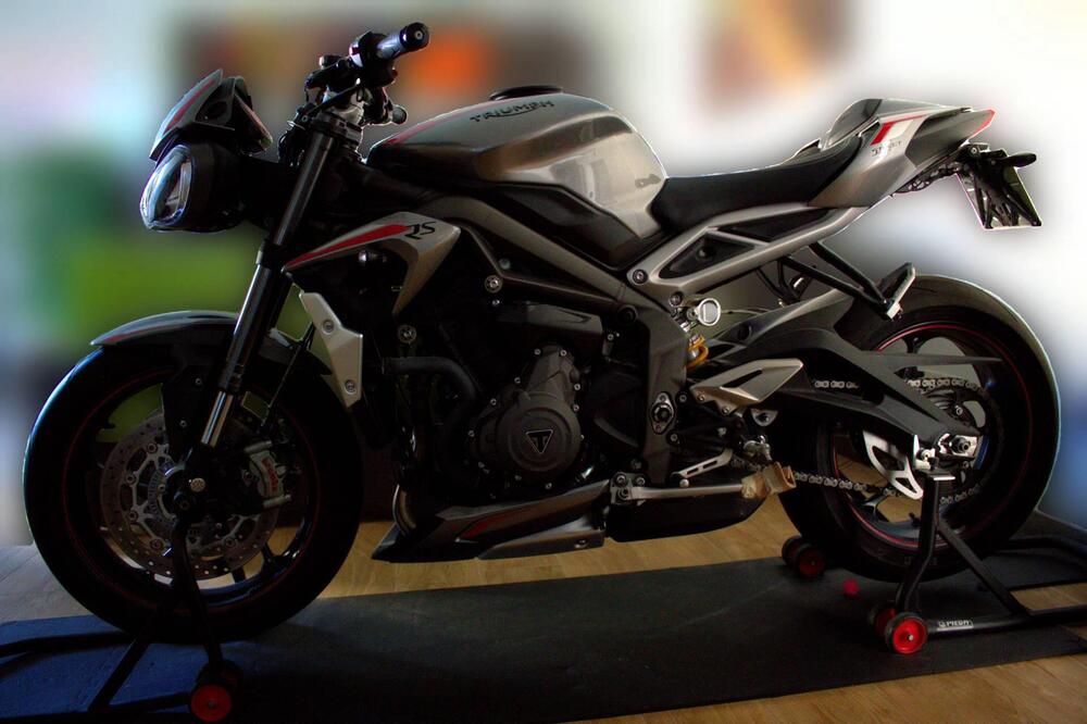 Triumph Street Triple RS (2020 - 22) (5)