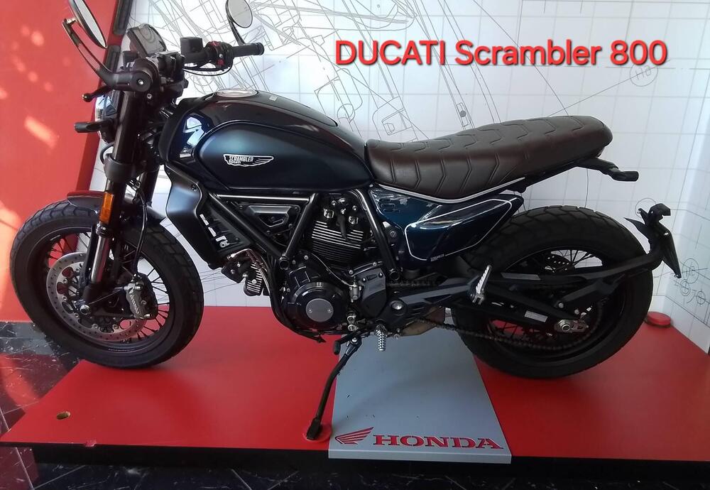 Ducati Scrambler 800 Nightshift (2023 - 25) (4)