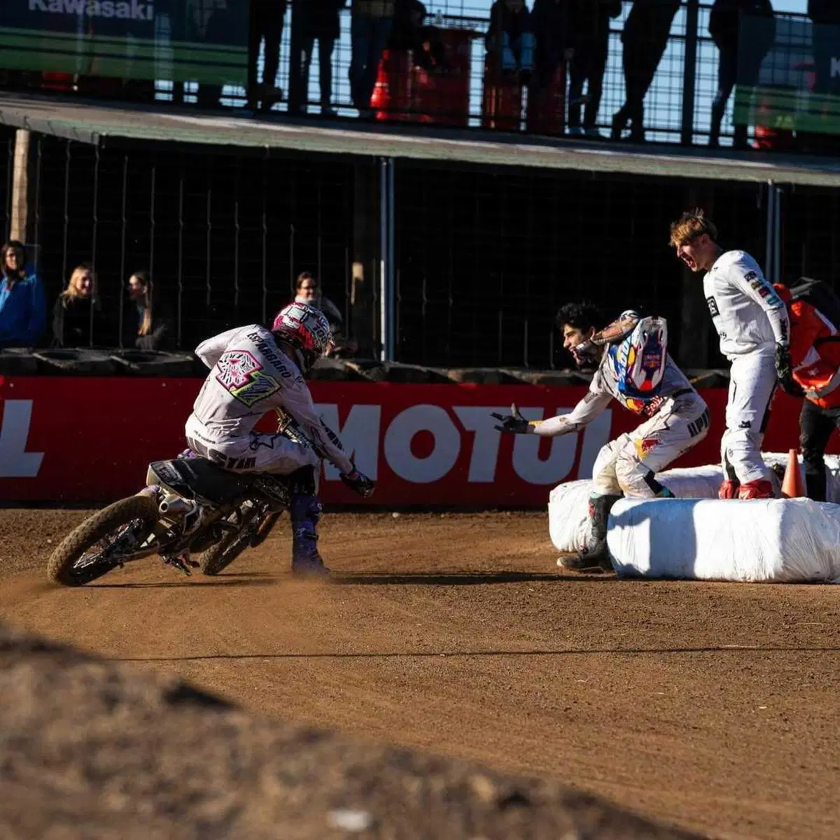 I Campioni della MotoGP a tutto gas al Rocco's Ranch per Valencia. Mamola, Checa, Espargarò, Martin, Acosta e moltri altri [VIDEO E GALLERY] (4)