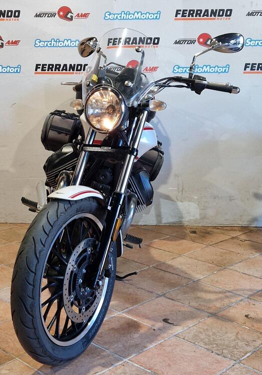 Moto Guzzi V9 Roamer (2016 - 18) (4)