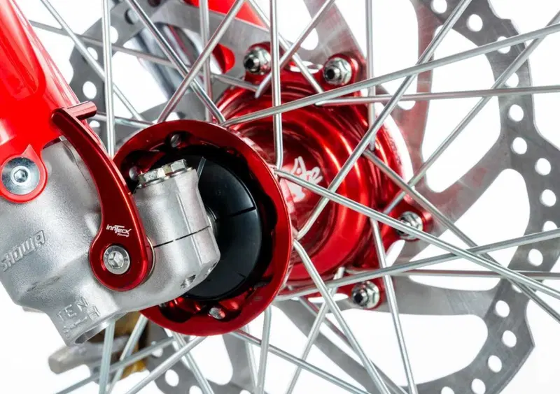 Honda CRF 400RX CRF 400RX Enduro Special (2025) (10)