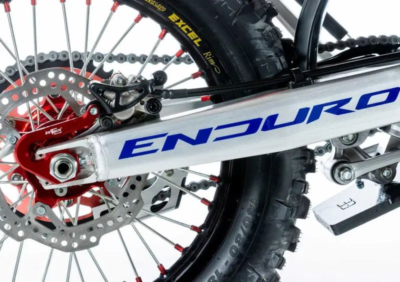 Honda CRF 400RX CRF 400RX Enduro Special (2025) (12)