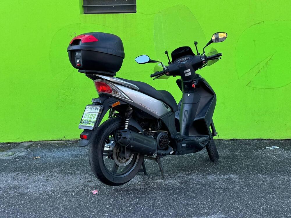 Kymco Agility 150 R16 (4)