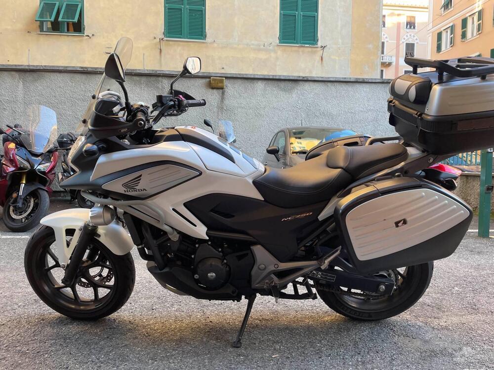 Honda NC 750 X DCT ABS Travel Edition (2016 -17) (4)