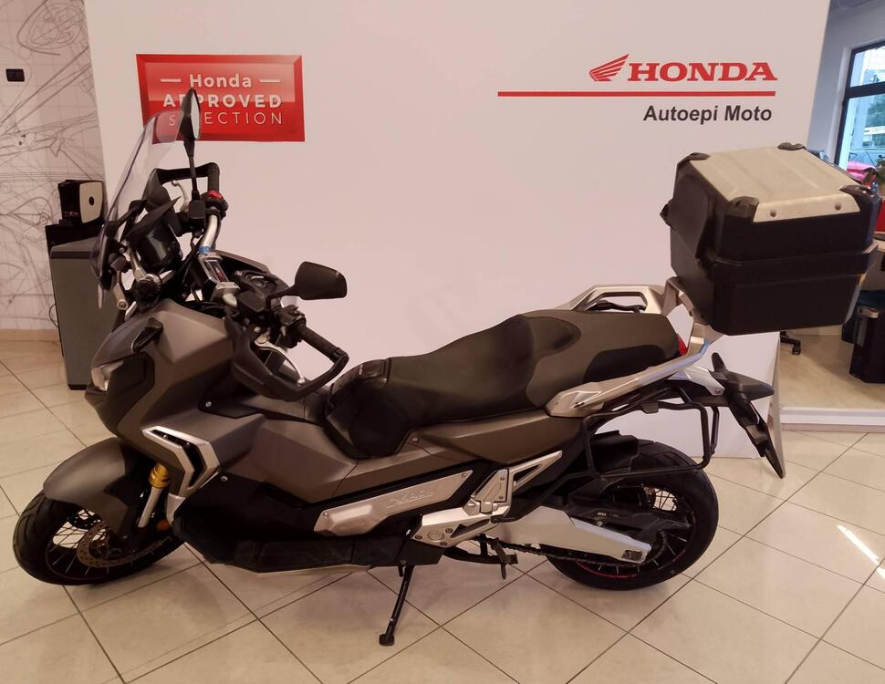 Honda X-ADV 750 (2017) (2)