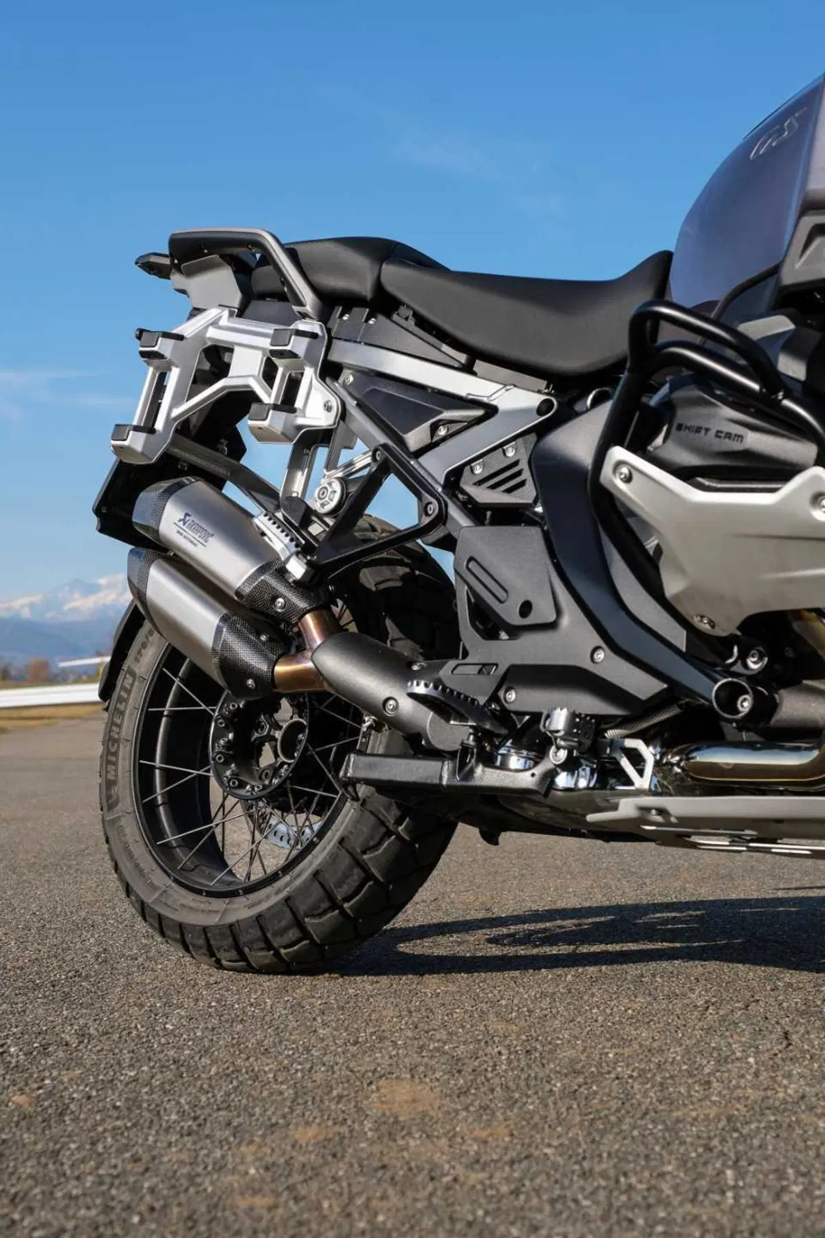 BMW R1300GS Adventure ASA vs BMW R1300GS: la comparativa! Rilevamenti, off-road e strada, il TEST definitivo [VIDEO E GALLERY] (9)