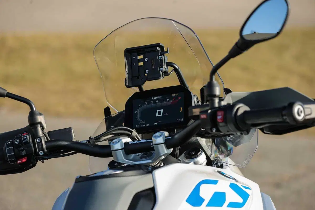 BMW R1300GS Adventure ASA vs BMW R1300GS: la comparativa! Rilevamenti, off-road e strada, il TEST definitivo [VIDEO E GALLERY] (54)