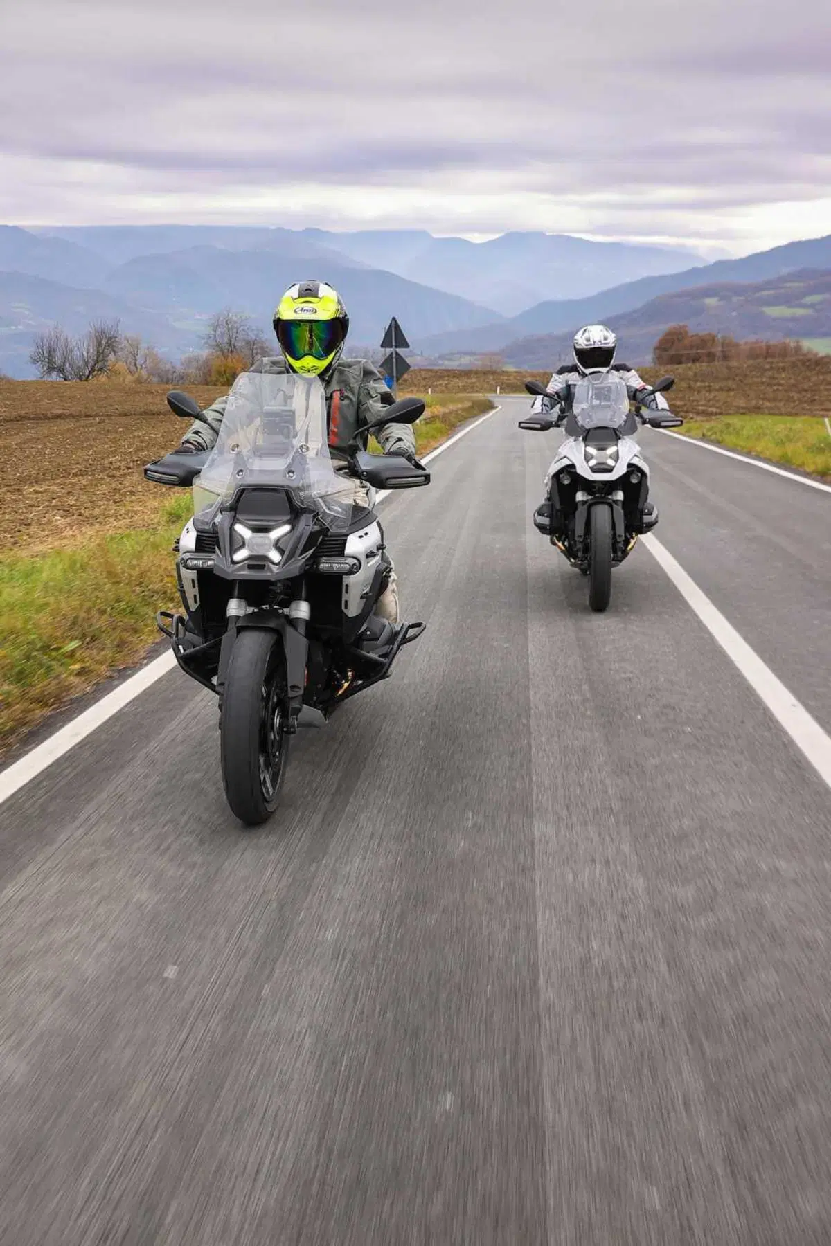BMW R1300GS Adventure ASA vs BMW R1300GS: la comparativa! Rilevamenti, off-road e strada, il TEST definitivo [VIDEO E GALLERY] (110)