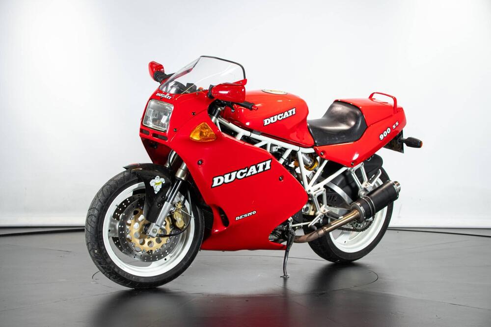 Ducati 900 SS